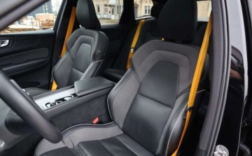 Volvo XC60 II Crossover Plug-In Facelifting 2.0 T8 455KM 2022 Volvo XC 60 Volvo XC 60 T8 AWD Polestar Engineered 2.0 Hybryda Plug-in, zdjęcie 15