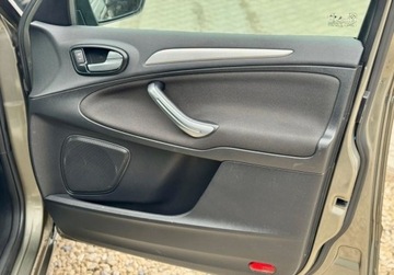 Ford Galaxy III Van 2.0 Duratec Flexifuel 145KM 2010 Ford Galaxy 2.0 benzyna 145KM Titanium Climatronic Grzana szyba 7 foteli, zdjęcie 17