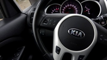 Kia Venga Mikrovan 1.6 CRDi 128KM 2014 .. Venga .. Kamera .. Panorama .. Navi .. PDC .. Klimatronik .. Serwisowany, zdjęcie 14