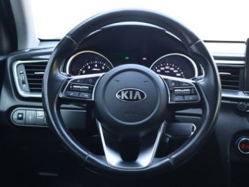 Kia Ceed III Hatchback 1.4 T-GDi 140KM 2018 Kia Ceed 1.4 T-GDI, Salon Polska, Serwis ASO, zdjęcie 13