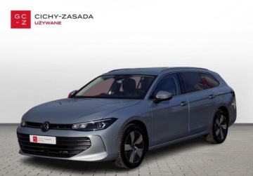 Volkswagen Passat B8 Variant Facelifting 1.5 TSI EVO 150KM 2025 Volkswagen Passat 1.5eTSI 150KM DSG Business ACC HAK Kamera360 Climatronic