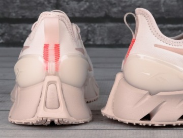 Женские туфли Reebok ZIG KINETICA 3 HR1321