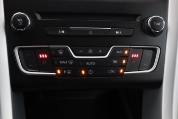 Ford Mondeo V Sedan 2.0 TDCi 150KM 2018 Ford Mondeo 2.0 TDCI, Salon Polska, Serwis ASO, zdjęcie 15