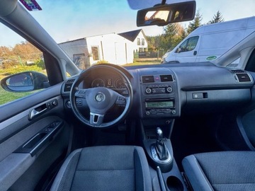 Volkswagen Touran II 1.6 TDI 105KM 2011 Volkswagen Touran Volkswagen Touran 1.6TDI 7-osobowy Automat DSG Oplacony, zdjęcie 7