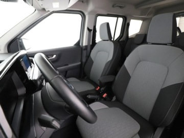 Ford Tourneo Courier II 1.0 EcoBoost 125KM 2025 Ford Tourneo Courier klima auto kamera i czujniki, zdjęcie 12