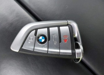 BMW Seria 7 G11-G12 Sedan Facelifting 4.4 750i 530KM 2020 BMW Seria 7 2020r., 750i Xdrive, 4.4L, od ubezpieczalni 4.4 Benzyna 530KM, zdjęcie 11