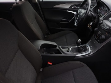 Opel Insignia I Country Tourer 2.0 CDTI Ecotec 163KM 2013 Opel Insignia 2.0 CDTI, Klima, Klimatronic, zdjęcie 8