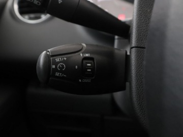 Peugeot 3008 I Crossover Facelifting 1.2 PureTech 130KM 2015 Peugeot 3008 1.2 Benzyna Allure Panorama Navi, zdjęcie 29