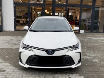 Toyota Corolla XII Sedan Facelifting 1.8 Hybrid 140KM 2025 Od ręki - Comfort 1.8 Hybrid 140KM | Podgrzewane fotele!, zdjęcie 1