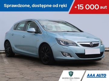 Opel Astra J Hatchback 5d 1.6 Twinport ECOTEC 115KM 2009 Opel Astra 1.6 16V, Xenon, Klima, Klimatronic