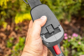 АККУМУЛЯТОРНЫЕ НОЖНИЦЫ ТРИММЕР 3в1 18В ГРАФИТ