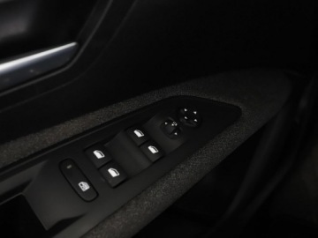 Peugeot 3008 II Crossover Facelifting  1.5 BlueHDi 130KM 2021 Peugeot 3008 automat navi kamera tempomat, zdjęcie 38