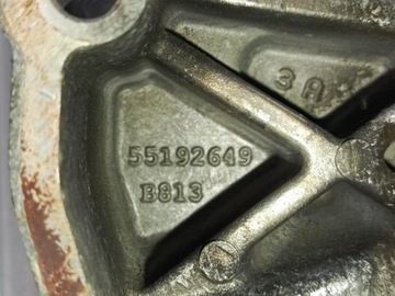 OPEL VECTRA C SAAB 93 UCHYCENÍ DRŽÁKY MOTORU 1.9 CDTI 55192649