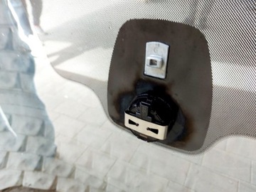 NISSAN QASHQAI 1 I J10 SKLO (OKNO) ČELNÍ PŘEDNÍ SENSOR