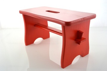 CZERWONY STOŁEK ZYDEL TABORET RYCZKA DREWNIANA