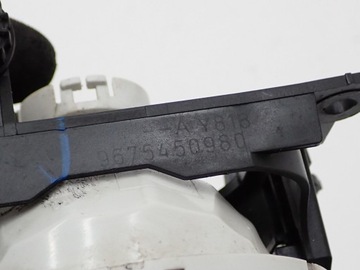 HALOGEN LEVÝ ORIGINÁLNÍ 9675450980 PEUGEOT 208 16R