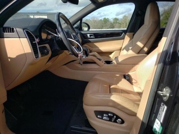 Porsche Cayenne III 2019 Porsche Cayenne 2019r, 3.0L, 4x4, zdjęcie 5