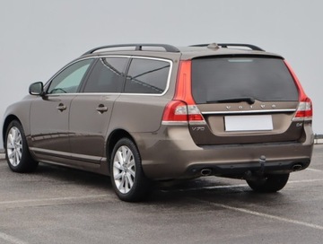 Volvo V70 III Kombi Facelifting 2.0 D4 DRIVE-E 181KM 2014 Volvo V70 D4, 178 KM, Skóra, Navi, Klima, zdjęcie 3
