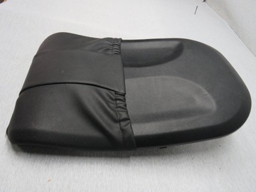 HYUNDAI IX35 ПЛАСТИКОВАЯ КРЫШКА ЗАДНЕГО СИДЕНИЯ ПЕРЕДНЕГО СПРАВА