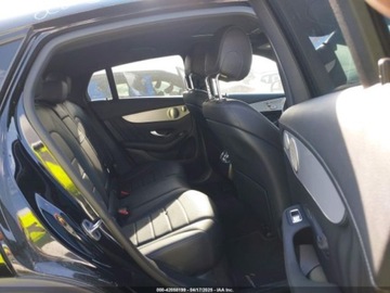 Mercedes GLC C254/X254 2023 Mercedes-Benz GLC 300 4Matic Coupe 2023 2.0l 2.0 Benzyna 255KM, zdjęcie 13