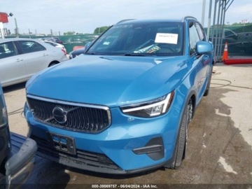 Volvo XC40 2023 Volvo XC 40 2023r, B5, 4x4, 2.0L 2.0 Benzyna 252KM, zdjęcie 3