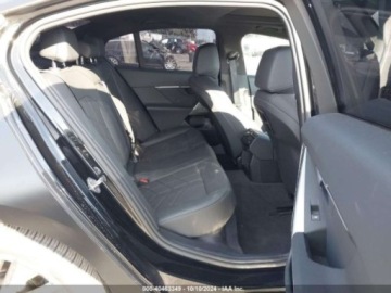 BMW Seria 5 G90-91 2024 BMW Seria 5 530i, 2024r., 2.0L 2.0 Benzyna 255KM, zdjęcie 9