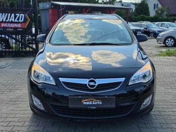 Opel Astra J Sports Tourer 1.7 CDTI ECOTEC 125KM 2011 Opel Astra 1.7d Kombi Jeden Wlasciciel Niski Przebieg Super stan 1.7, zdjęcie 2