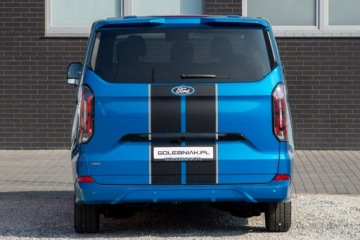 Ford Tourneo Custom II  L1 2.5 Plug-in Hybrid  232KM 2025 Ford Tourneo Custom SPORT 8-osób L1H1 2.5 PHEV, zdjęcie 6