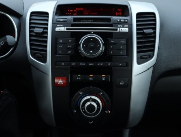 Kia Venga Mikrovan 1.6 DOHC CVVT 125KM 2013 Kia Venga 1.6 CVVT, Salon Polska, 1. Właściciel, zdjęcie 11