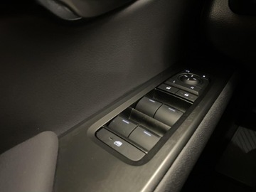 Lexus UX Crossover Facelifting 2.0 300h 199KM 2024 Lexus UX 300h F Sport Design Lexus UX 300h F Sport, zdjęcie 19