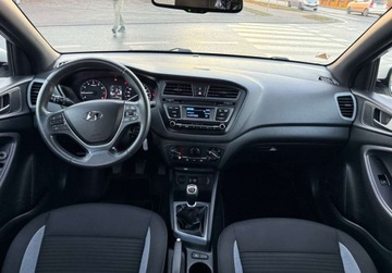 Hyundai i20 II Coupe 1.2 MPI 84KM 2017 Hyundai i20 1.2i LEDY Klima Alu Extra stan 1.2 Benzyna 84KM, zdjęcie 6