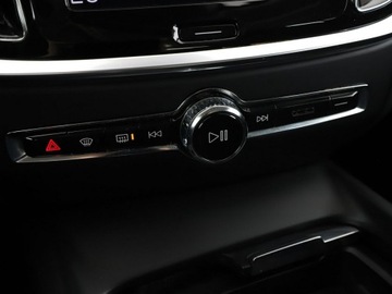 Volvo V60 II  Kombi 2.0 D3 150KM 2019 Volvo V60 GRATIS! Pakiet Serwisowy o wartości, zdjęcie 27