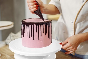 ПОВОРОТНАЯ ТАРЕЛКА ДЛЯ ТОРТА ПОВОРОТНАЯ ТАРЕЛКА ДЛЯ ТОРТА + НАБОР ЛОПАТЕК