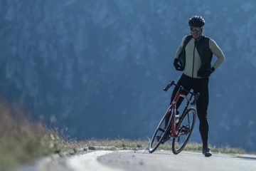 ROGELLI ESSENTIAL - мужской велосипедный жилет