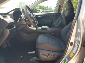 Toyota RAV4 V 2023 Toyota RAV4 Xle fwd 2.5 Benzyna 203KM, zdjęcie 7