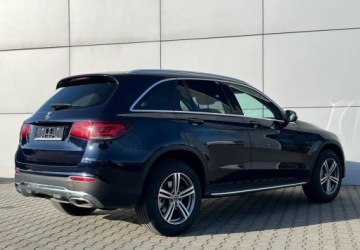 Mercedes GLC C253 SUV Plug-In 2.0 300e 320KM 2020 Mercedes-Benz GLC 4Matic Hybryda Faktura VAT 23 2.0 Hybryda Plug-in, zdjęcie 2