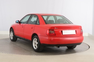 Audi A4 B5 Sedan 1.6 i 101KM 1997 Audi A4 1.6, Klima, Klimatronic,ALU, zdjęcie 3