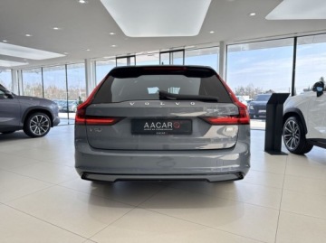 Volvo V90 II Plug-In Facelifting 2.0 T8 Plug-In Hybrid 391KM 2021 Volvo V90 T8 AWD Plug-In Hybrid R-Design HUD ACC Bowers Wilkins 2.0, zdjęcie 2