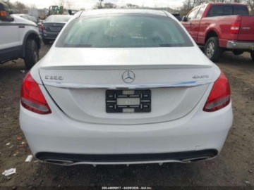Mercedes Klasa C W205 2016 Mercedes-Benz Klasa C 2016 MERCEDES-BENZ C 300 SPORT 4MATIC 2.0 Benzyna, zdjęcie 15