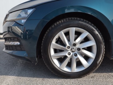 Skoda Superb III Kombi Facelifting 2.0 TSI 190KM 2021 Skoda Superb 2.0 TSI, Salon Polska, 1. Właściciel, zdjęcie 14