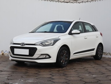 Hyundai i20 II Coupe 1.2 MPI 84KM 2017 Hyundai i20 1.2, Salon Polska, Serwis ASO, Klima, zdjęcie 1