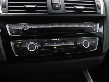 BMW Seria 1 F20-F21 2015 BMW 1 118i, Salon Polska, Automat, Navi, Klima, zdjęcie 15