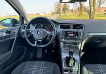 Volkswagen Golf VII Hatchback 3d 1.6 TDI BlueMotion 110KM 2015 Volkswagen Golf Bezwypadkowy, nowe sprzeglo, LOUNGE 1.6 Diesel 110KM, zdjęcie 22