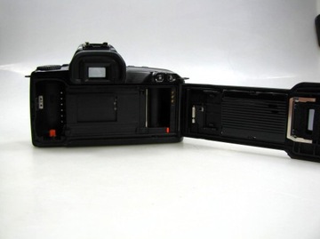 КАМЕРА CANON EOS 500 — корпус
