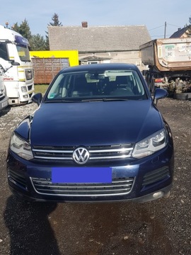 Volkswagen Touareg II 2010 Vw Touareg 7P 3.0 TDI Bluemotion