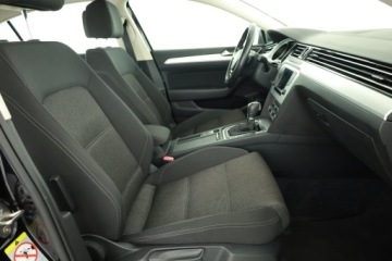 Volkswagen Passat B8 Limousine 1.8 TSI BlueMotion Technology 180KM 2017 VW Passat 1.8 TSI, Salon Polska, 1. Właściciel, zdjęcie 8