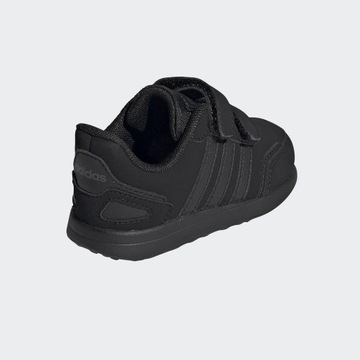 27 ДЕТСКАЯ СПОРТИВНАЯ ОБУВЬ ADIDAS НА ЛИПУЧКЕ FW9312