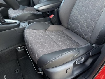 Toyota 2025 Toyota Yaris Cross Executive Navi Czujniki Tempomat ACC El. Klapa Ser, zdjęcie 10