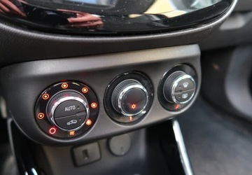 Opel Adam Hatchback 1.4 87KM 2018 Opel Adam dach panoramiczny, pakiet city, tempomat, pdc 1.4 Benzyna 87KM, zdjęcie 18