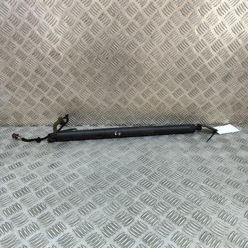 PORSCHE TAYCAN 9J1 2021 LEVÝ STRANA TLUMIČ KRYT ZADNÍ KUFRU